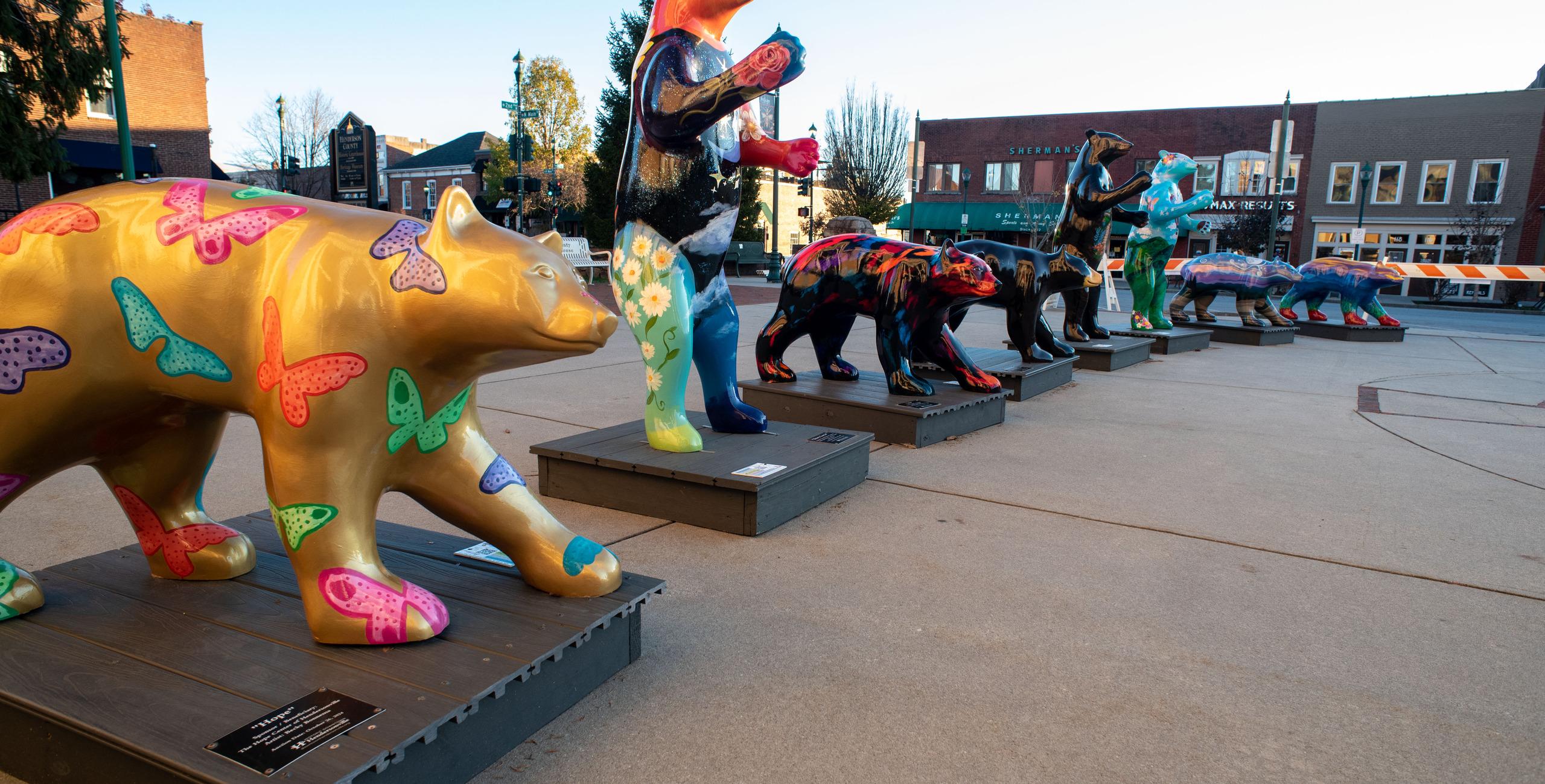 Bearfootin’ Artwalk and Auction