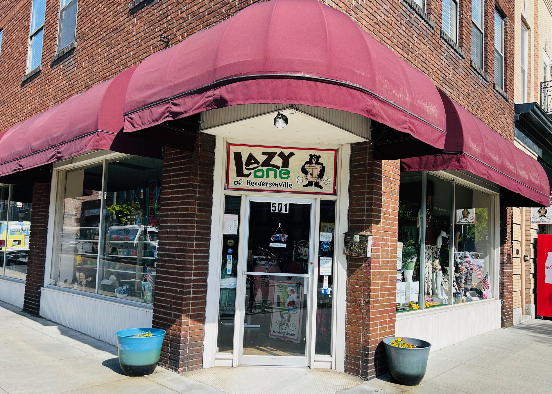 Front of Lazy One Hendersonville